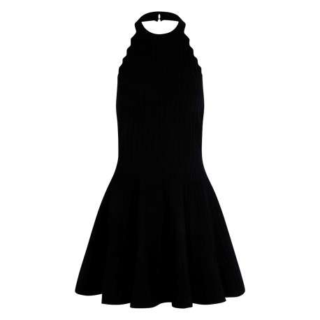 Robe courte noire sans manche à coupe ajustée pourvu d'un col ras du cou