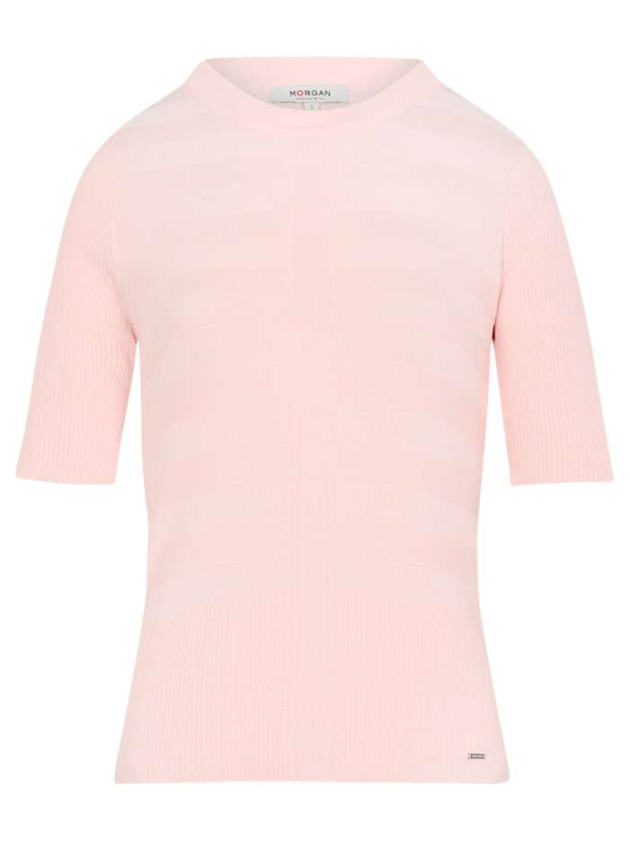 Pull rose à coupe ajustée...