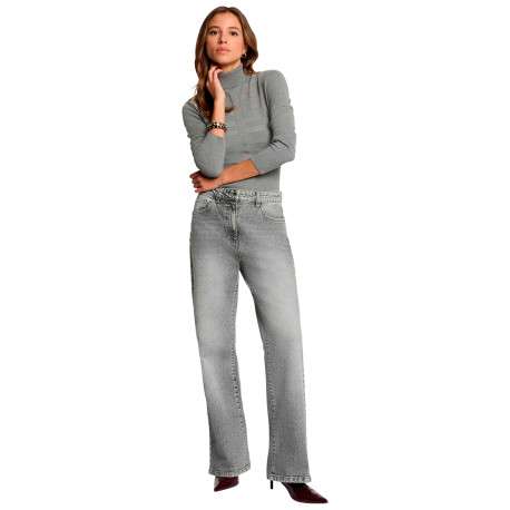 Pull gris à coupe ajustée pourvu d'un col roulé et de manches longues - Image 2
