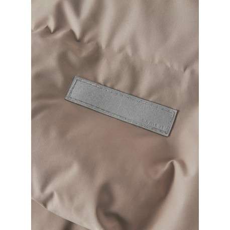 Doudoune beige unie avec une coupe large et un col à capuche - Image 4