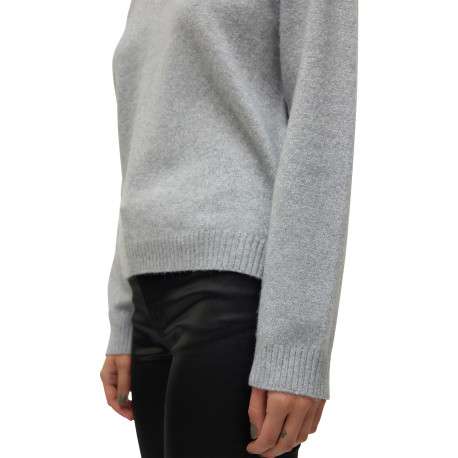 Pull gris clair uni pourvu d'une coupe large et des manches longues - Image 6