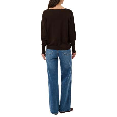 Pull chocolat uni avec une coupe droite et des manches longues - Image 4