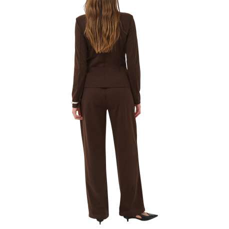 Blazer chocolat uni avec une coupe cintrée et un col à revers - Image 4