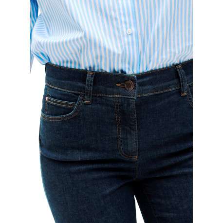 Jean en coton indigo avec une coupe slim muni d'un zip et d'un bouton - Image 5