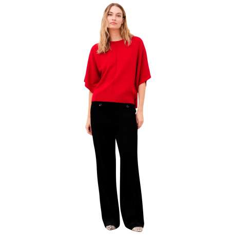 Pull rouge uni avec une coupe droite et des manches courtes - Image 2