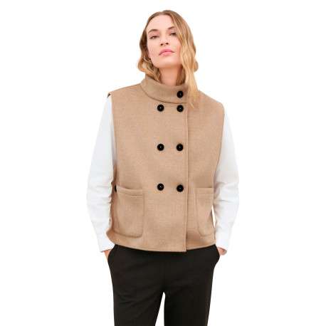 Manteau beige uni avec une coupe droite et un col montant avec bouton - Image 2