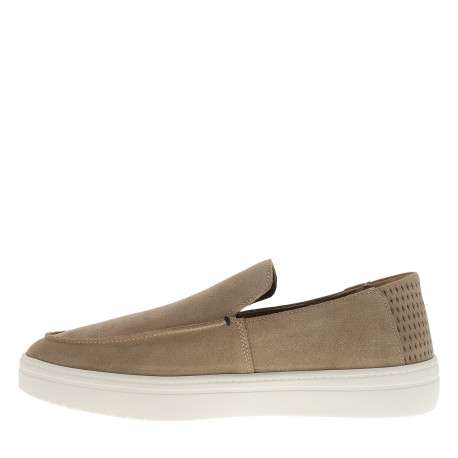 Mocassins en cuir camel à semelle plate et un logo embossé sur la semelle - Image 3