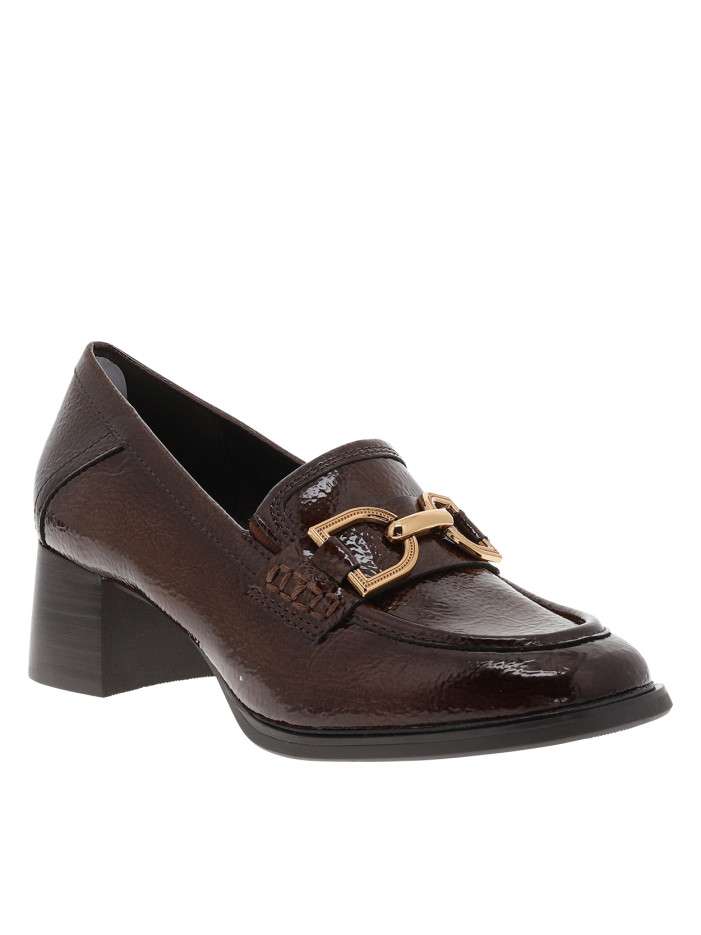 Mocassins café avec une...