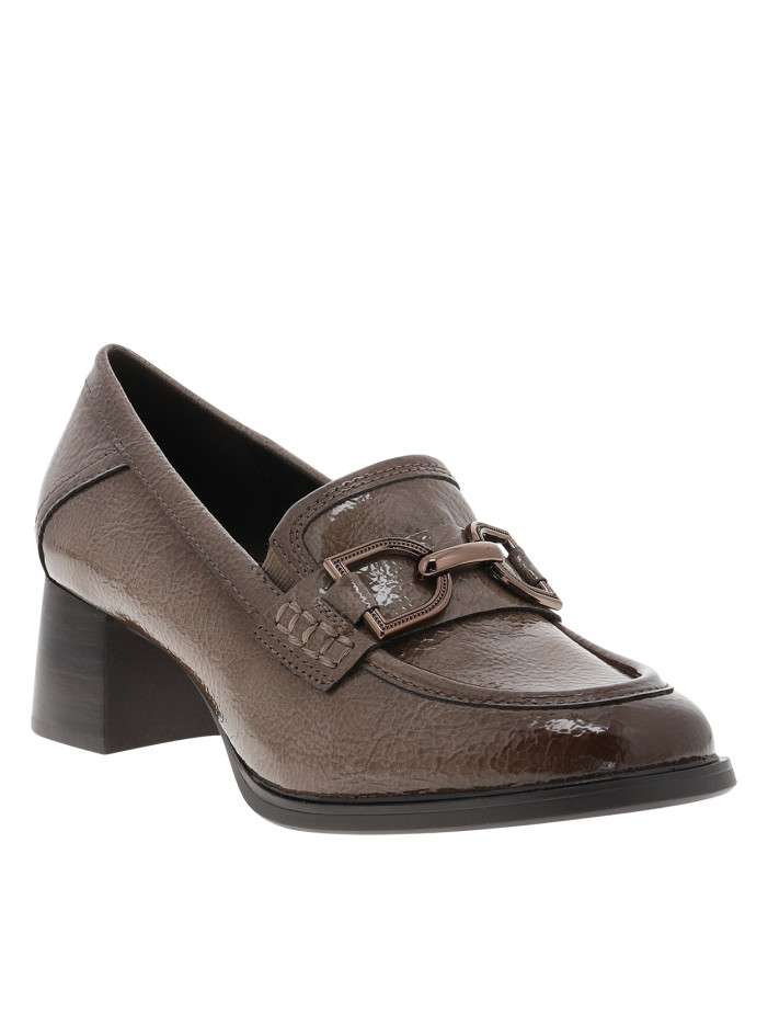 Mocassins taupe à talon...