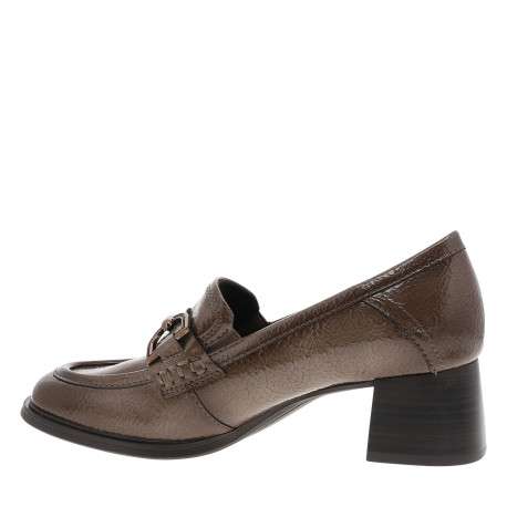 Mocassins taupe à talon décroché moyen et boucle métallique brillante - Image 3