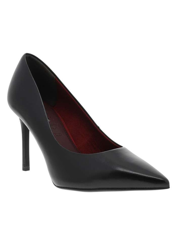 Escarpins noirs en cuir...