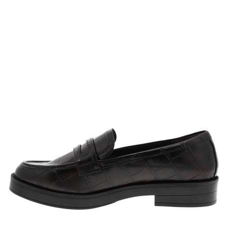 Mocassins chocolat avec un talon plat et un revêtement effet crocodile - Image 3