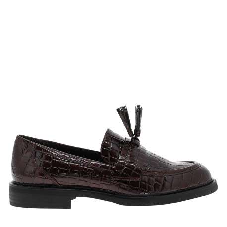 Mocassins bordeaux avec une semelle plate et une fermeture à lacets - Image 2