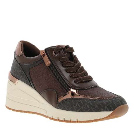 Baskets running chocolat à talon compensé haut avec des lacets et un zip latéral
