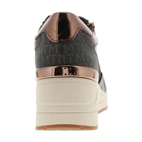 Baskets running chocolat à talon compensé haut avec des lacets et un zip latéral - Image 4
