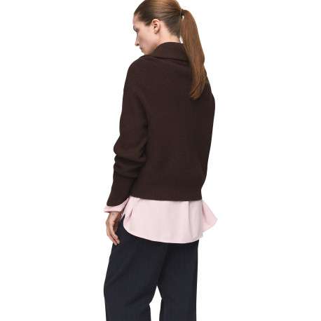 Pull chocolat uni avec une coupe droite et un col camionneur - Image 4