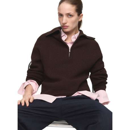 Pull chocolat uni avec une coupe droite et un col camionneur - Image 5