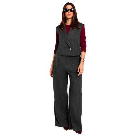 Blazer gris à rayures avec une coupe droite et un col à revers - Image 2