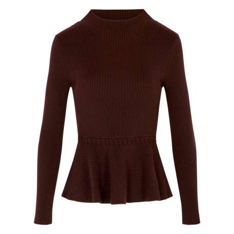 Pull chocolat uni avec une coupe cintrée et des manches longues
