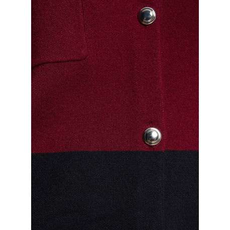Pull bordeaux à rayures avec une coupe droite et un col à revers - Image 6
