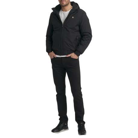 Blouson chaud noir uni pourvu d'une coupe droite à capuche et manches longues