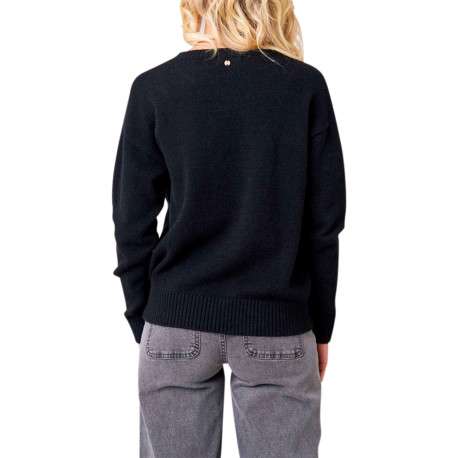 Pull noir uni en maille fine avec un cœur blanc et une coupe droite - Image 2