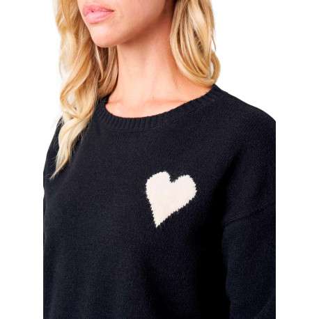Pull noir uni en maille fine avec un cœur blanc et une coupe droite - Image 4