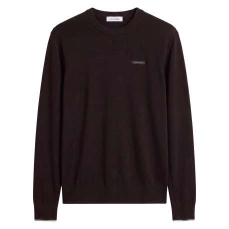 Pull noir uni coupe droite muni d'un col rond et de manches longues