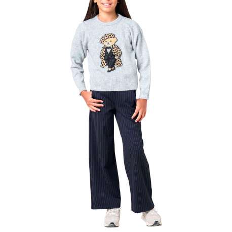 Pull gris clair en maille fine avec un ours imprimé et un col rond - Image 3
