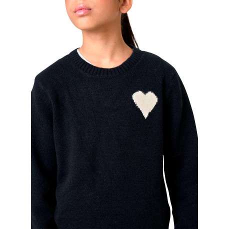 Pull noir uni en maille fine avec un cœur blanc imprimé et une coupe droite - Image 4