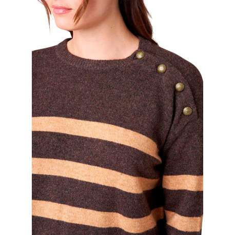 Pull chocolat à rayures beiges muni d'un col rond et d'une fermeture boutonnée - Image 4