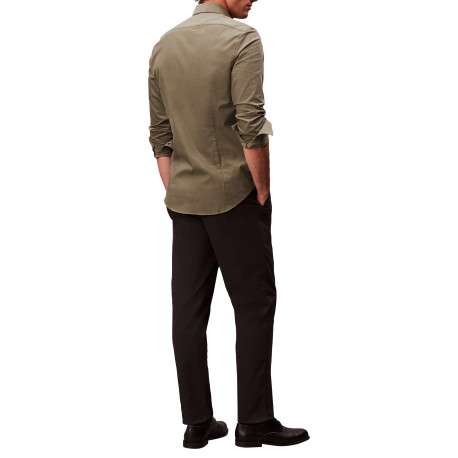 Chemise en coton camel unie à coupe slim dotée d'un col à revers - Image 4