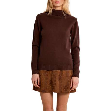 Pull marron uni pourvu d'une coupe droite et d'un col montant boutonné