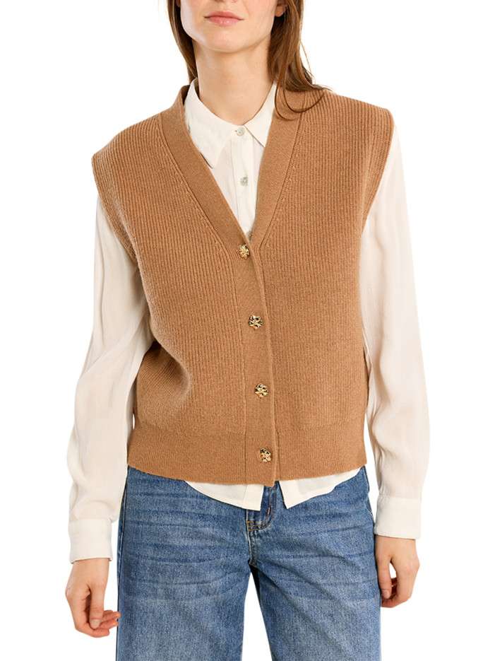 Gilet camel pourvu d'une...
