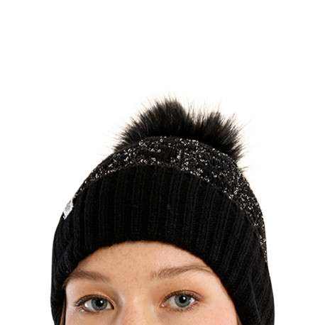 Bonnet noir avec des grosse mailles agrémenté d'un ponpon poilu - Image 3