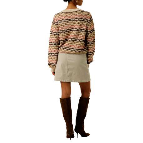Pull en coton mélangé écru à motifs pourvu d'une coupe ajustée et d'un col rond - Image 3