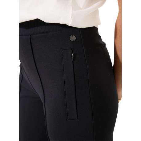 Pantalon chino noir à coupe bootcut pourvu d'une large ceinture élastiquée - Image 4