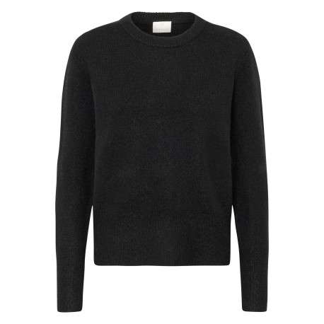 Pull noir uni avec une coupe droite et des manches longues