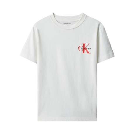 T-shirt blanc en coton à col rond ras-de-cou avec une coupe droite