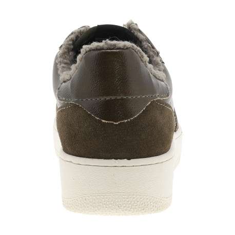 Tennis en cuir kaki suédé avec le logo ""V"" pailleté et le col en sherpa - Image 4