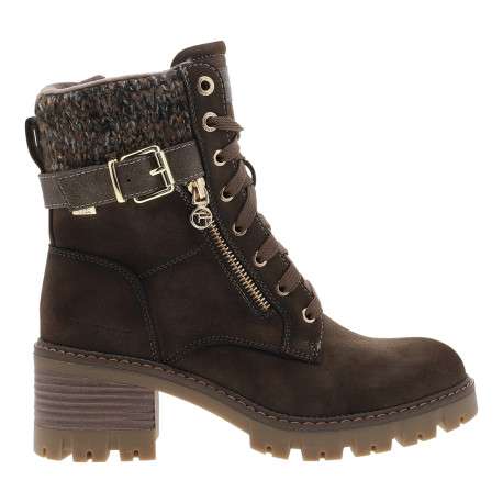 Bottines brunes à talon décroché moyen avec une boucle dorée sur la tige