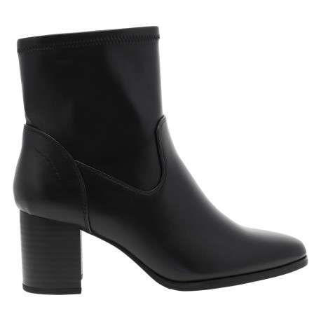 Boots noir avec un talon décroché moyen munies d'un zip latéral