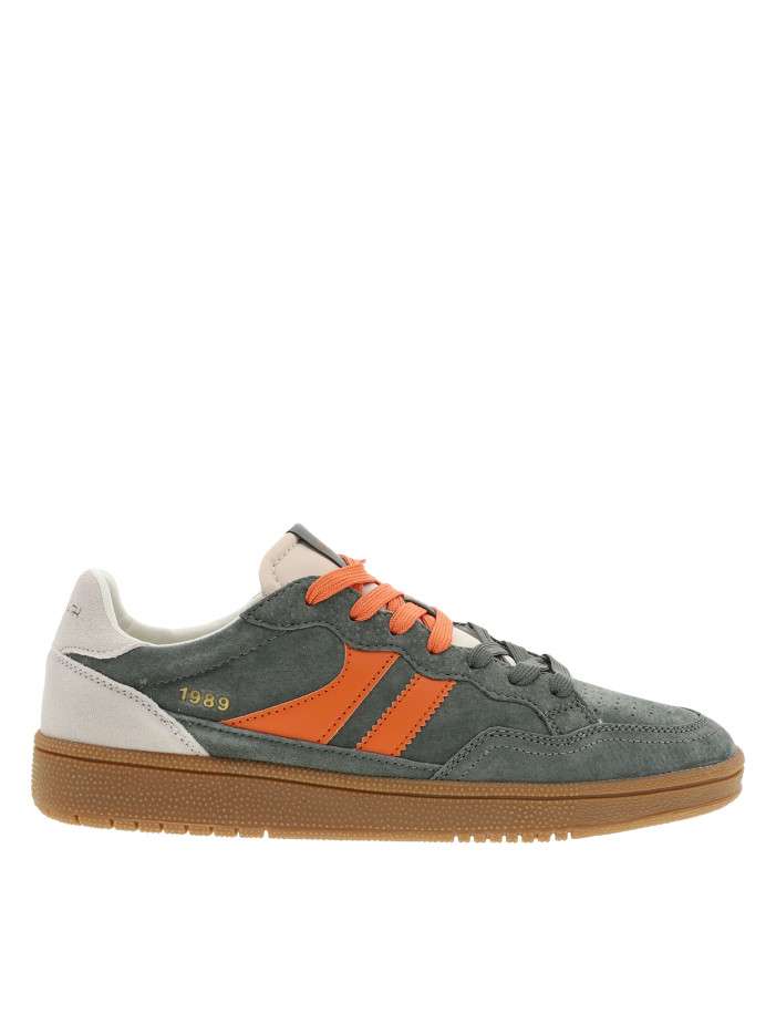 Tennis en cuir kaki à talon...
