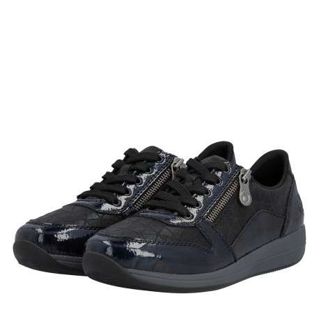 Sneakers noires à talon plat pourvues d'une fermeture à lacets - Image 7