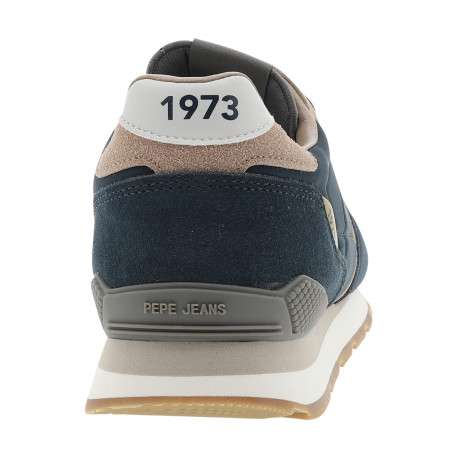 Baskets running Brit Boost bleu marine à talon plat munies de lacets et du logo - Image 4