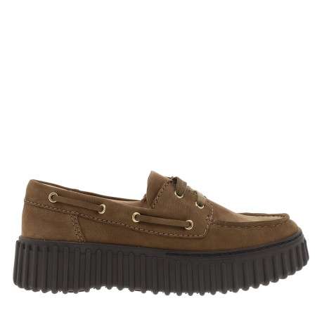 Mocassins bateau Torhill Boat en cuir marron à talon plat munis de lacets plats