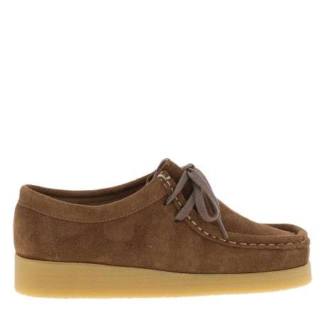 Mocassins Bee en cuir nubuck camel à talon plat pourvus de lacets