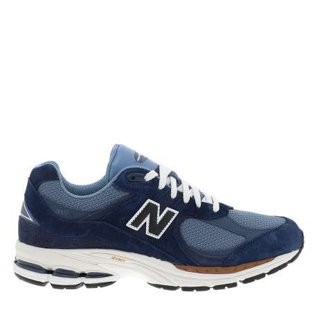 Baskets running 2002 en cuir bleu marine avec un talon plat et des lacets