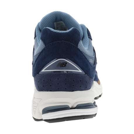 Baskets running 2002 en cuir bleu marine avec un talon plat et des lacets - Image 4