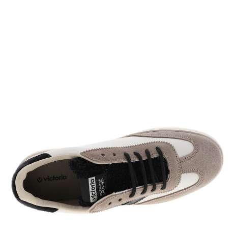 Tennis en cuir blanc avec des empiècements effet peau de pêche taupe - Image 5